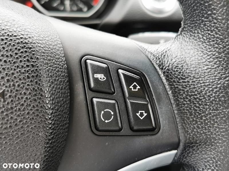 BMW Seria 1 118d - 22