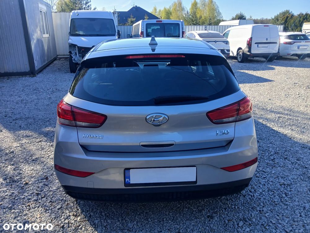 Hyundai i30 1.5 DPI Comfort - 6