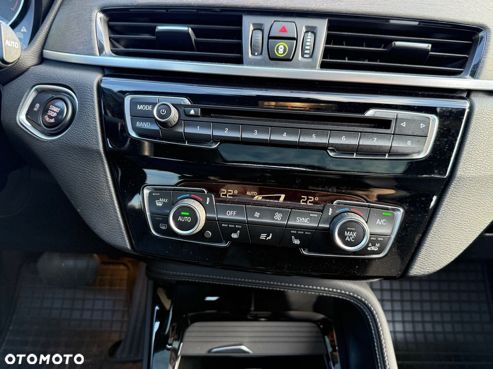 BMW X1 xDrive28i xLine - 10