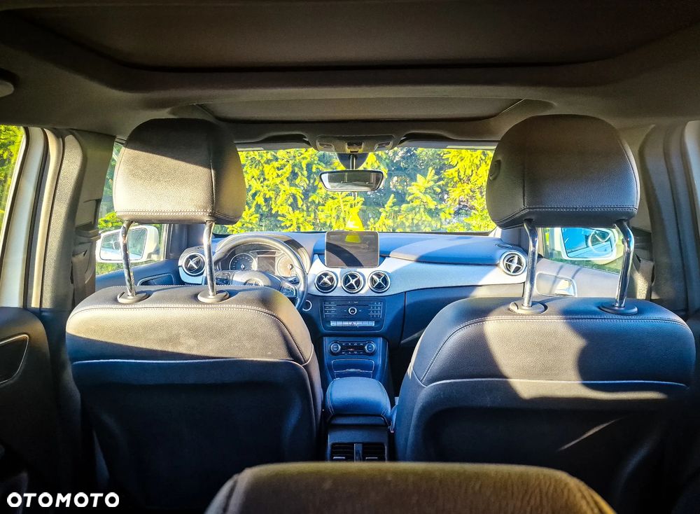 Mercedes-Benz Klasa B 250 4-Matic - 11