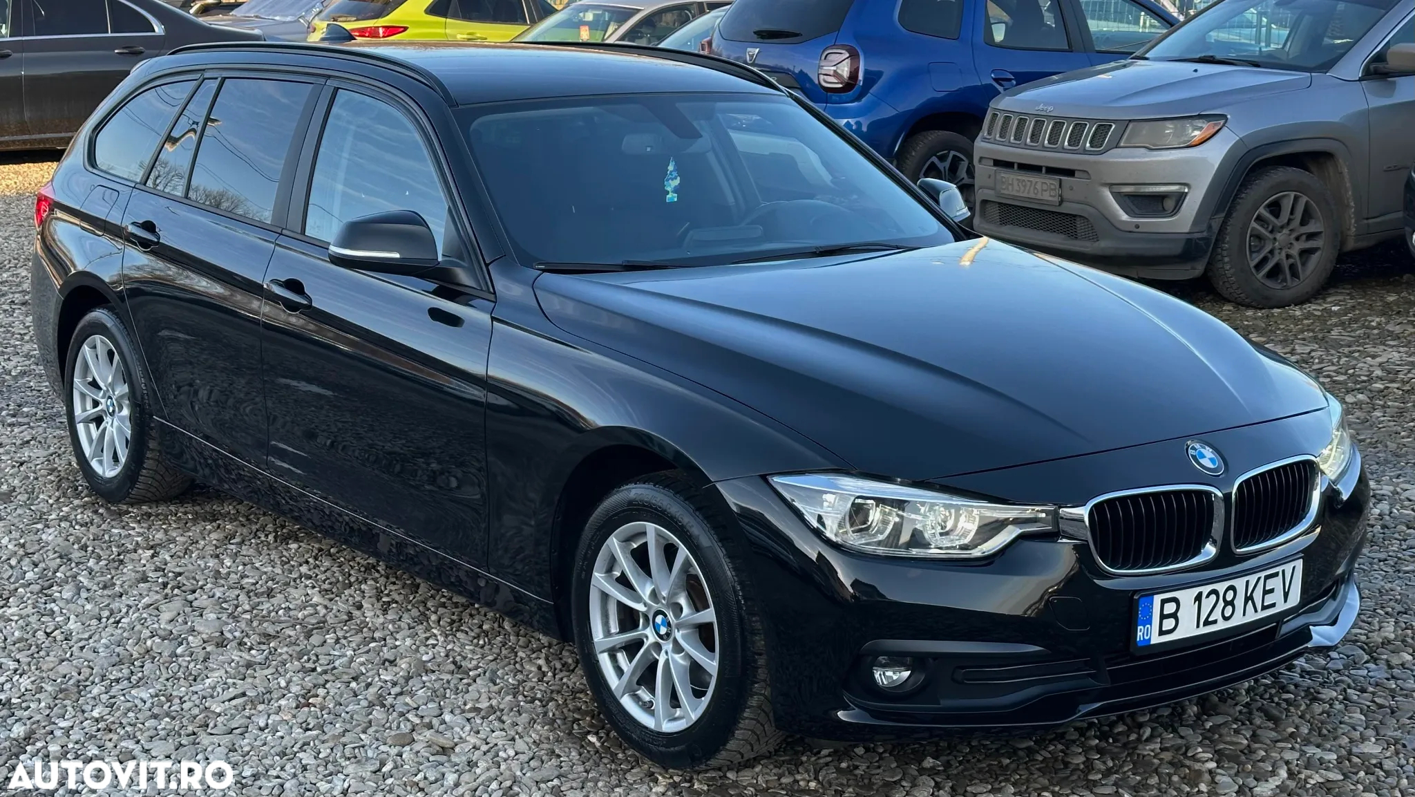 BMW Seria 3 320d Touring Aut. Advantage - 2