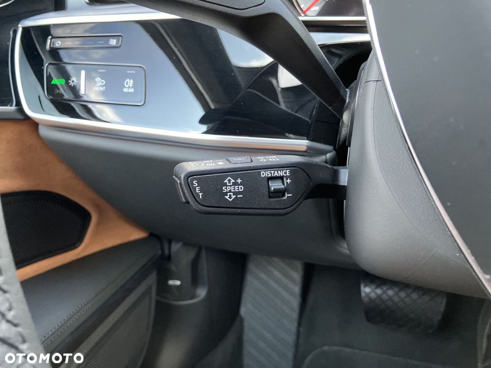 Audi A8 - 41