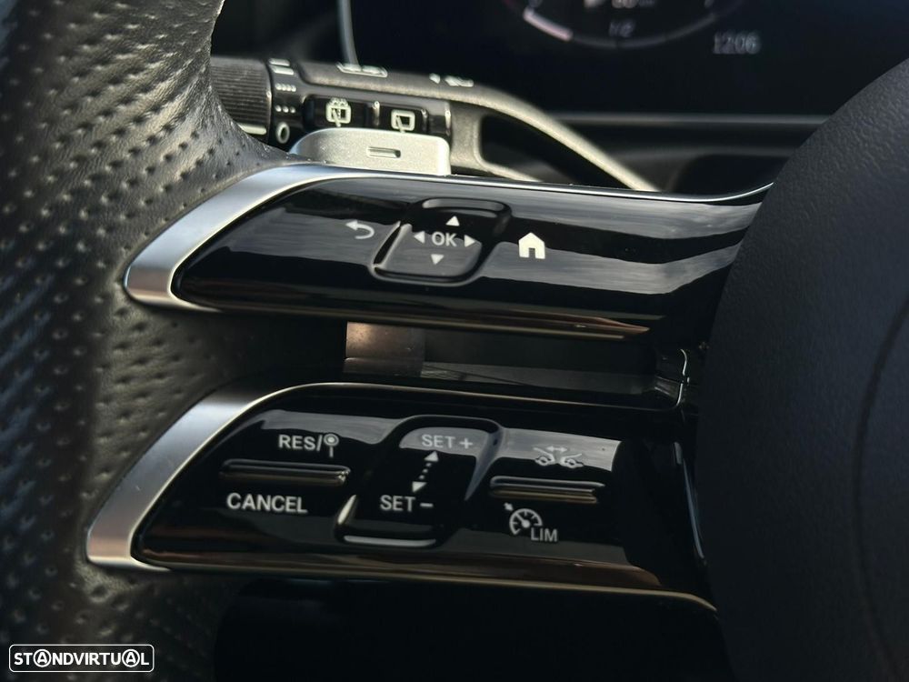 Mercedes-Benz C 300 e AMG Line - 28