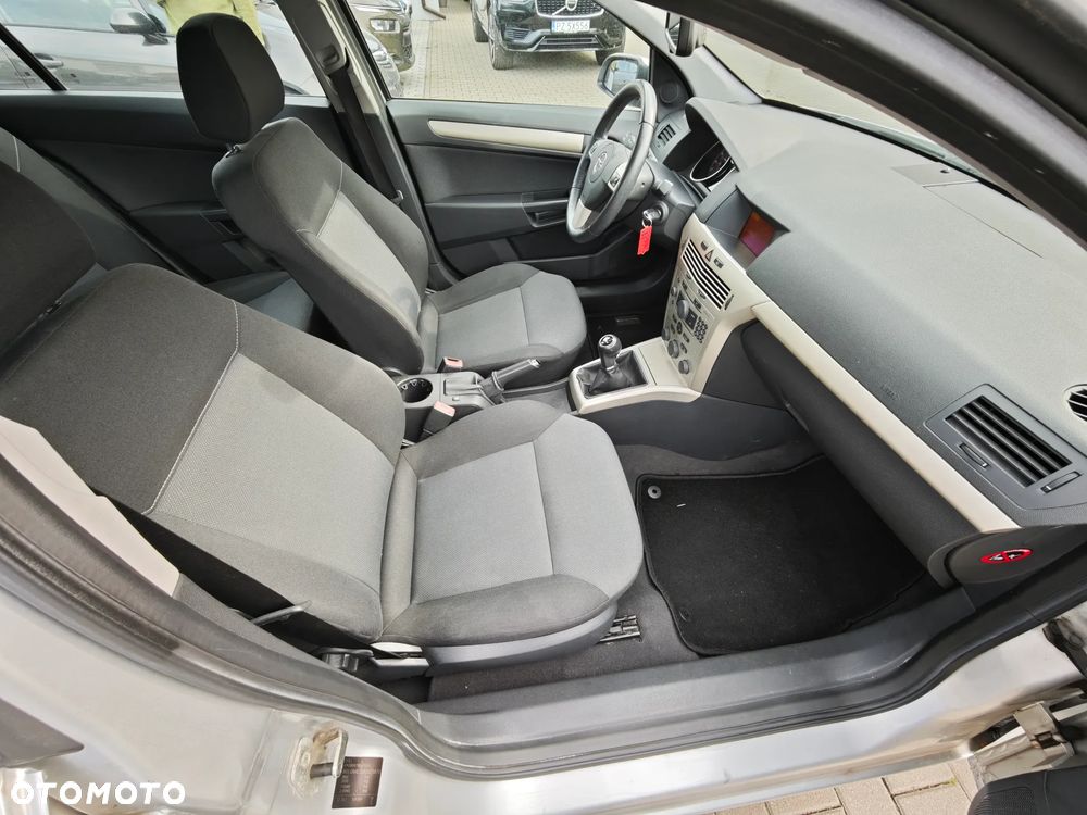 Opel Astra 1.6 Catch me - 22