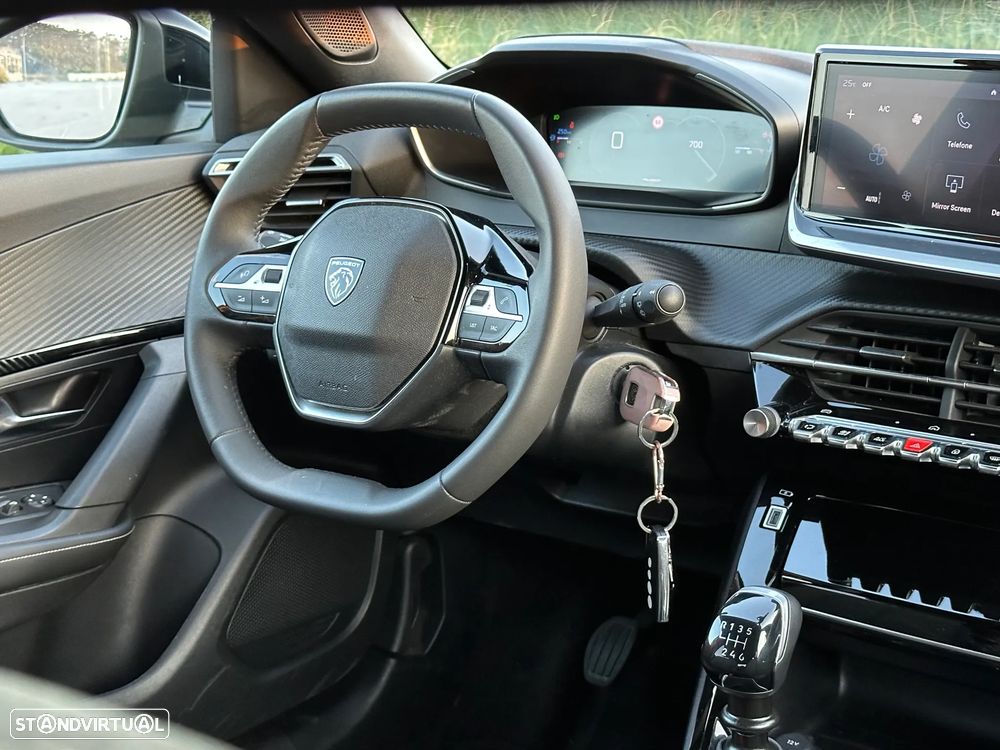 Peugeot 2008 1.2 PureTech Allure Pack - 13