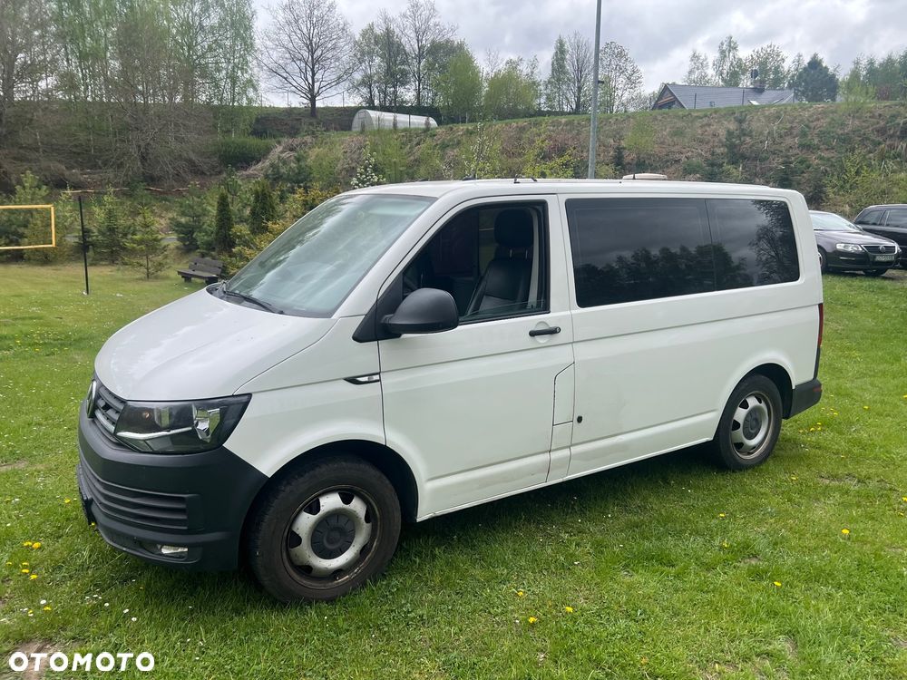 Volkswagen Transporter Caravelle DSG Kurz Highline - 2