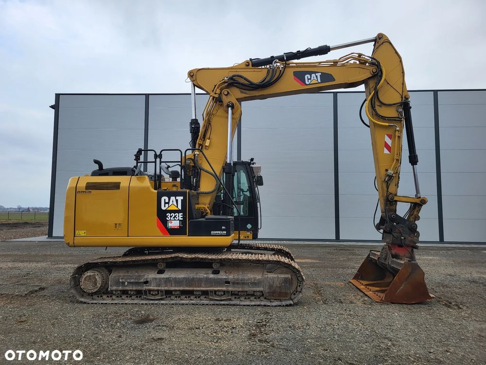 Caterpillar 323 EL / z Niemiec / Ramię 3 razy łamane / - 1