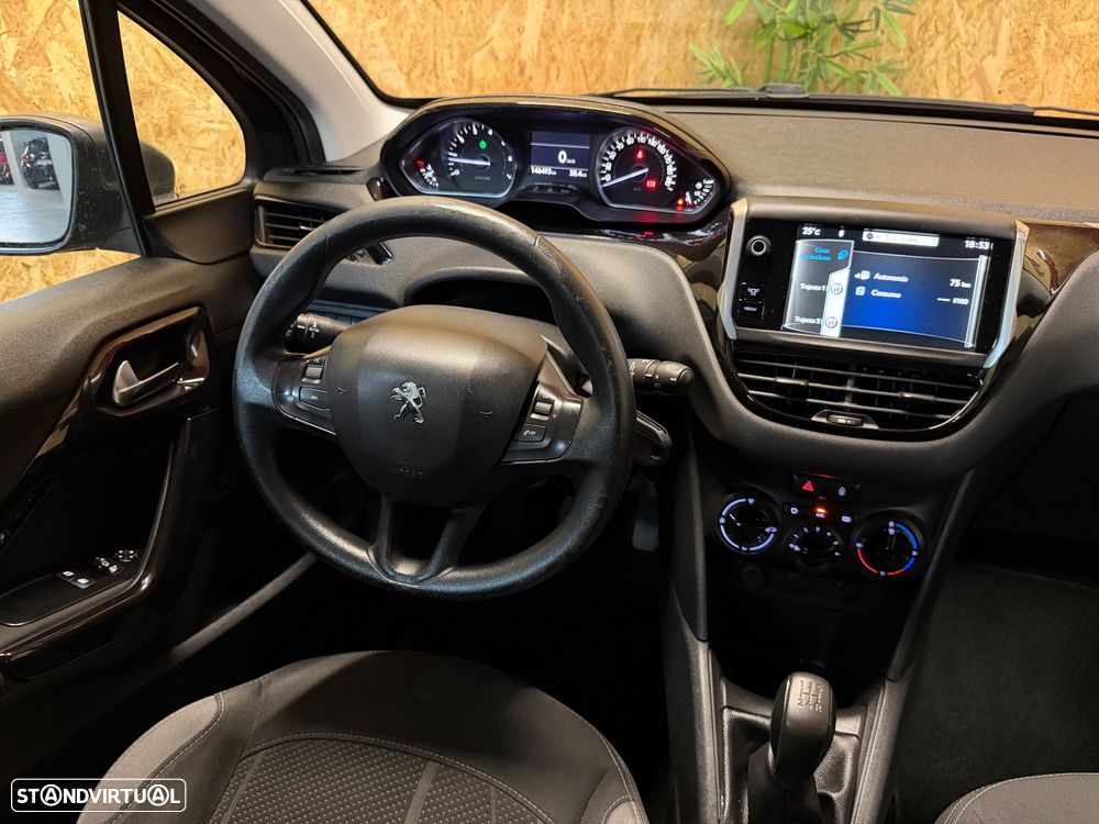 Peugeot 208 82 PureTech Style - 16