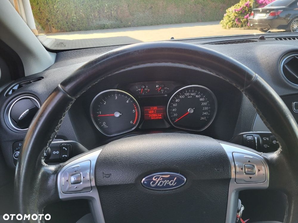 Ford Mondeo - 11