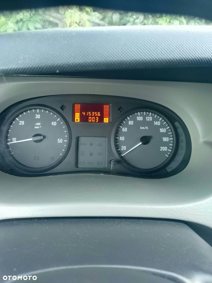 Opel vivaro - 27