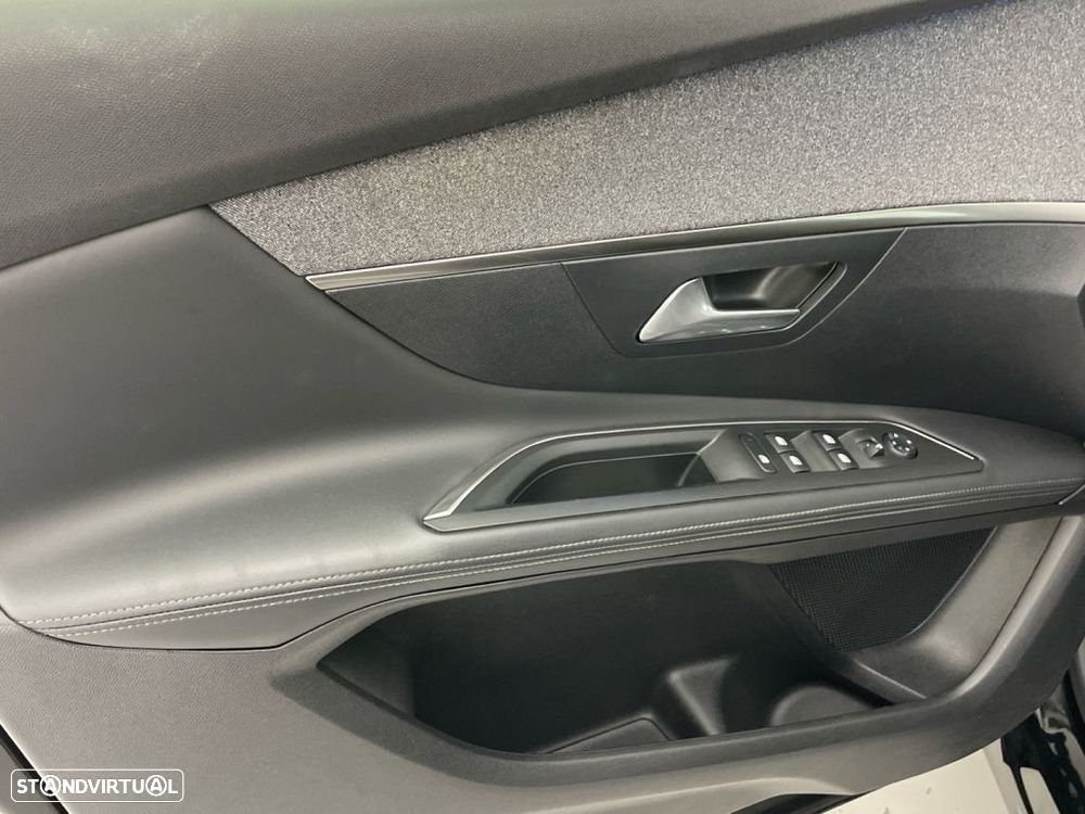 Peugeot 3008 1.5 BlueHDi Allure - 17