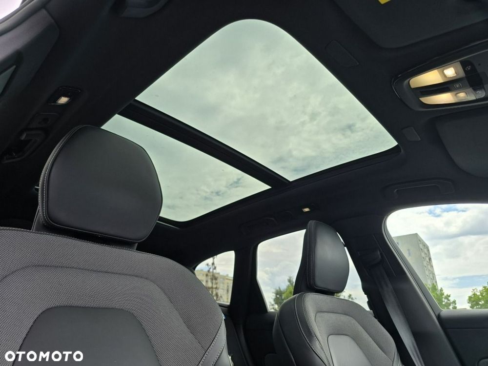 Volvo XC 60 T8 AWD Plus Black Edition - 11