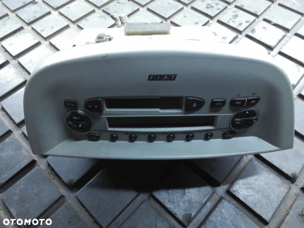Radio BLAUPUNKT KASETA 735309952 FIAT ALBEA - 1
