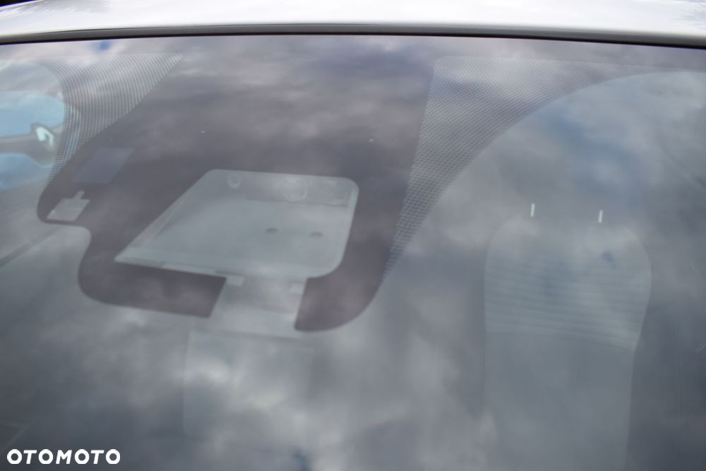 Toyota Yaris 1.5 Premium CVT - 11