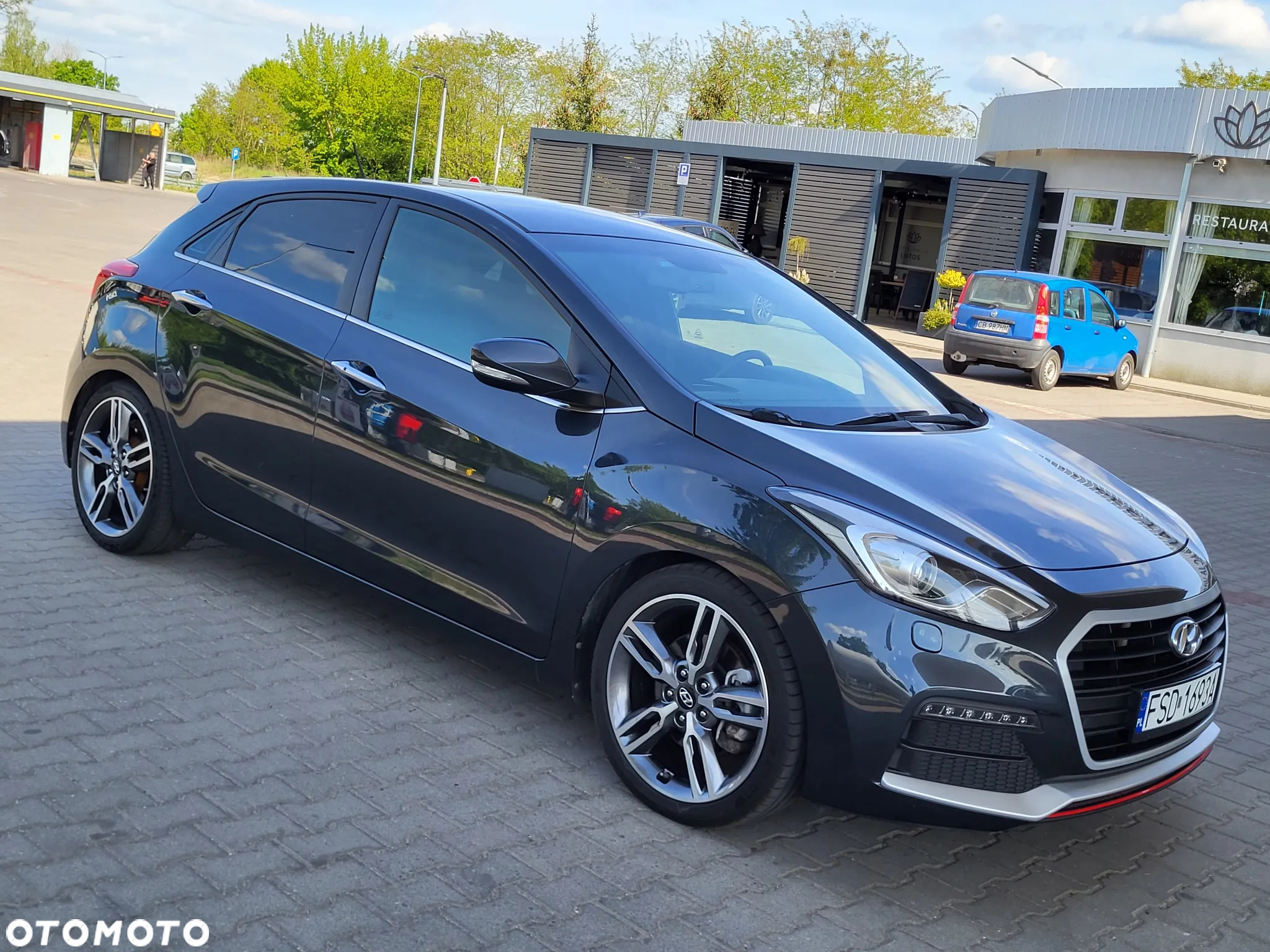 Hyundai i30 1.6 GDI Turbo Luxury - 5