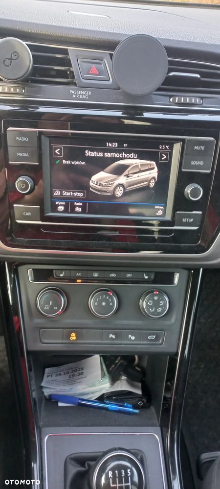 Volkswagen Touran - 20