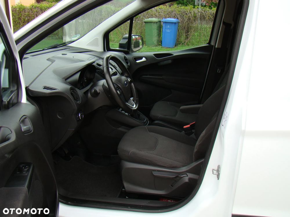 Ford TRANSIT COURIER - 25
