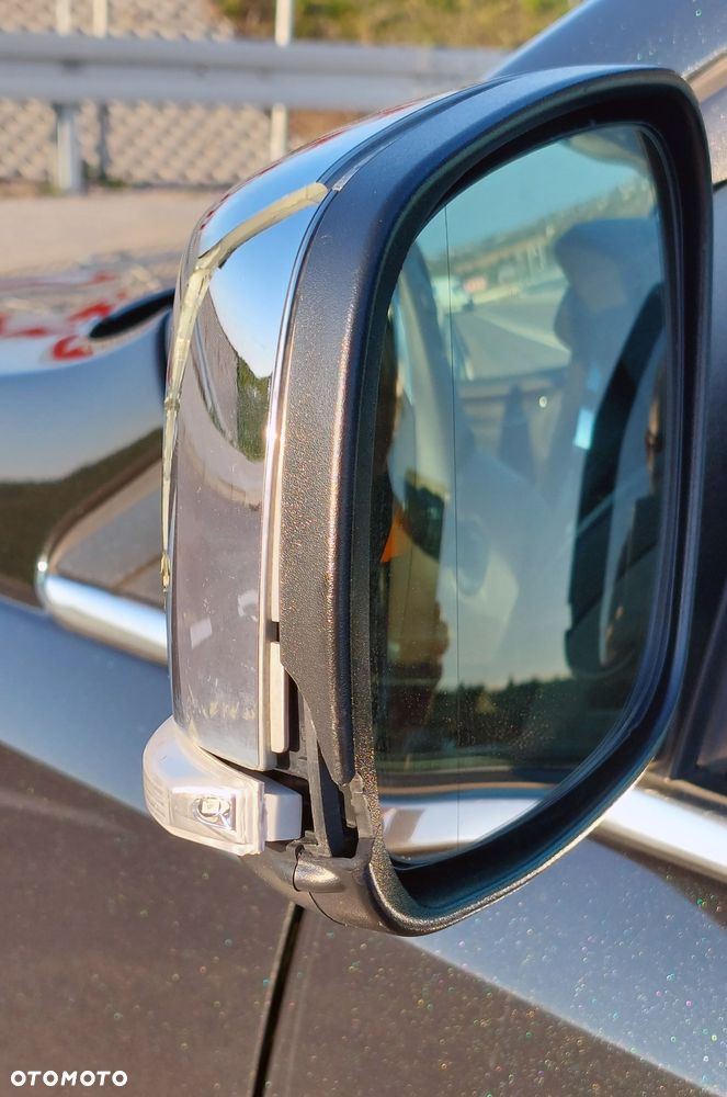 Lancia Voyager 3.6 Platinum - 36