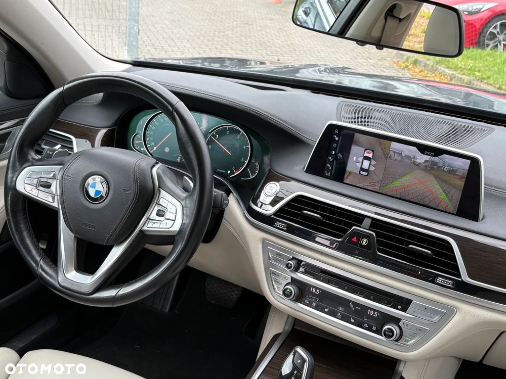 BMW Seria 7 730d xDrive - 16