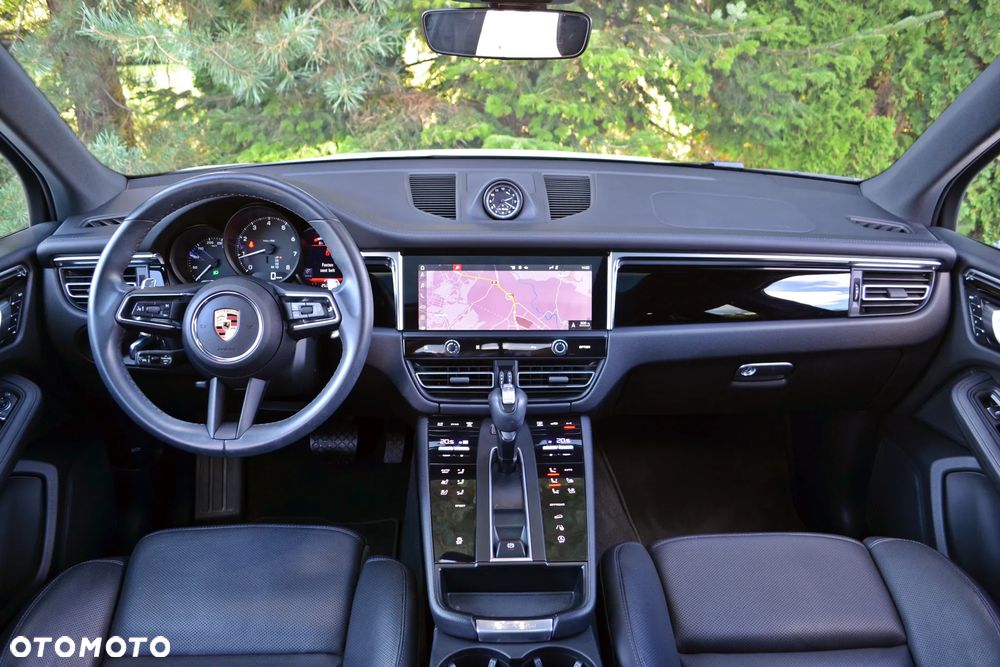 Porsche Macan - 25