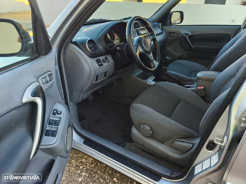 Toyota RAV4 2.0 Pack 2 - 20