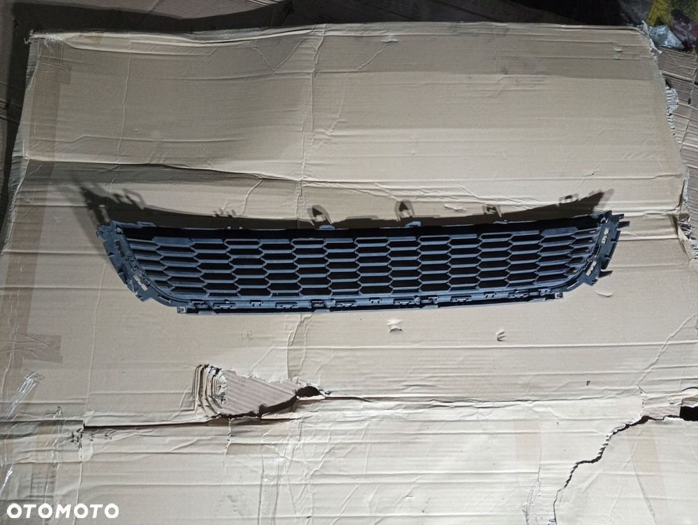 VW POLO 6R KRATKA ATRAPA ZDERZAKA 09-11 6R0853677B - 2