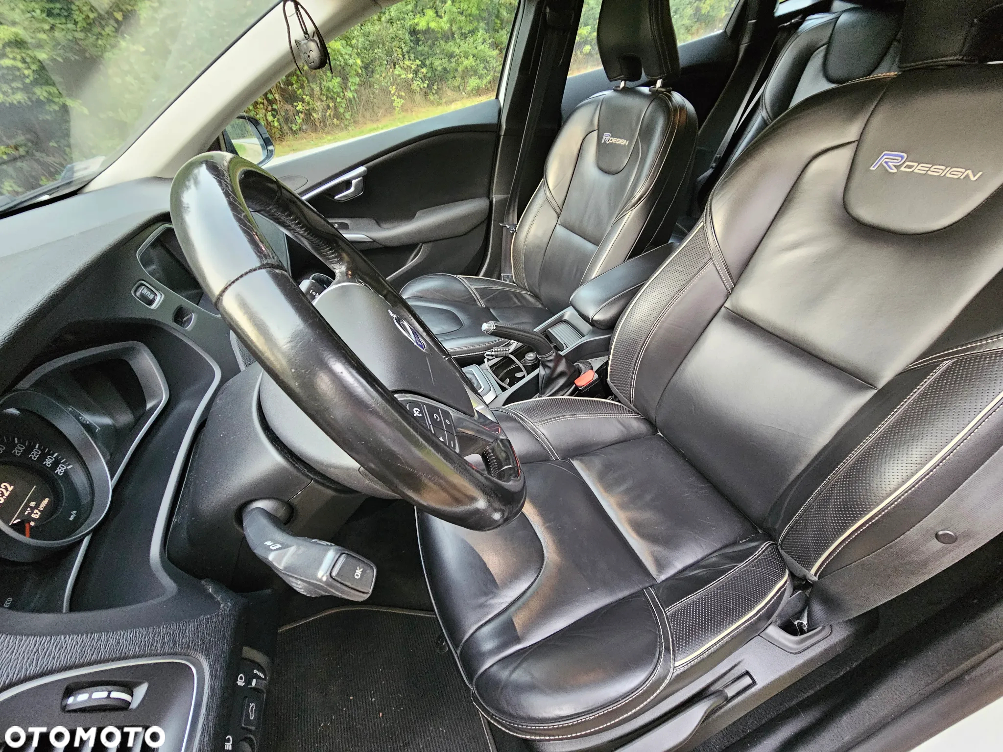 Volvo V40 D2 - 11