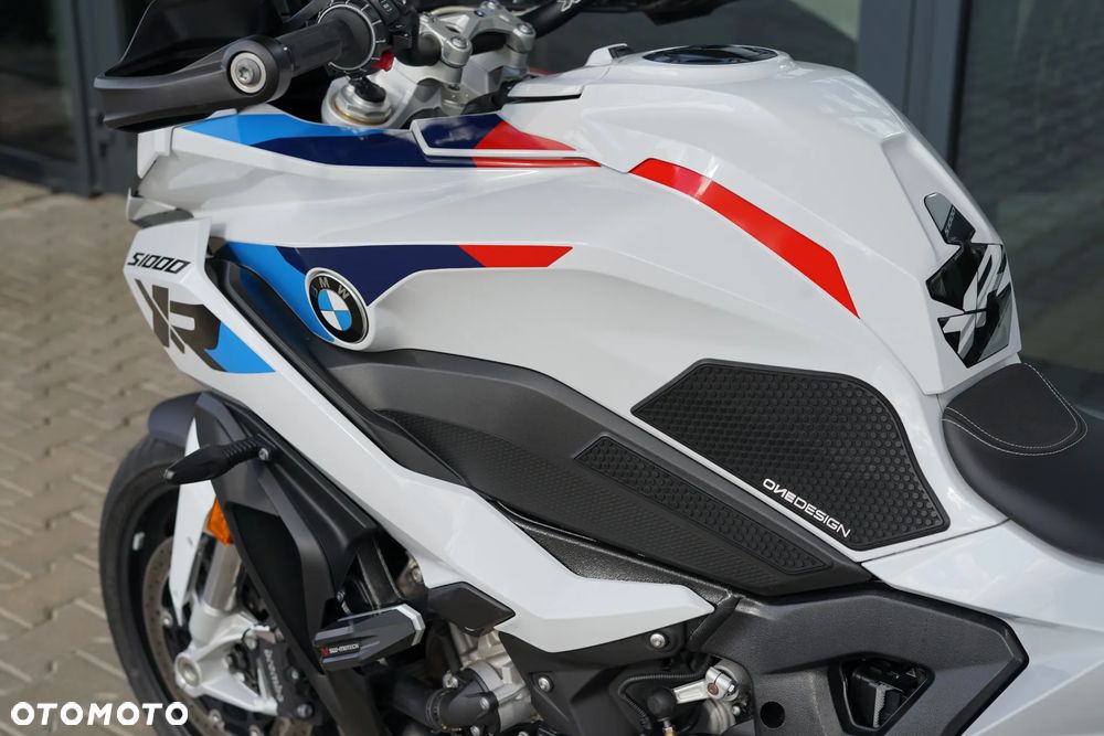 BMW S - 29