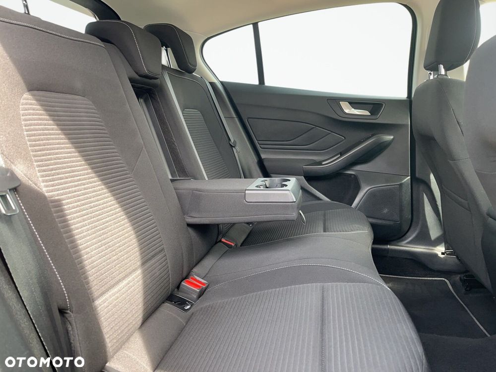 Ford Focus - 20