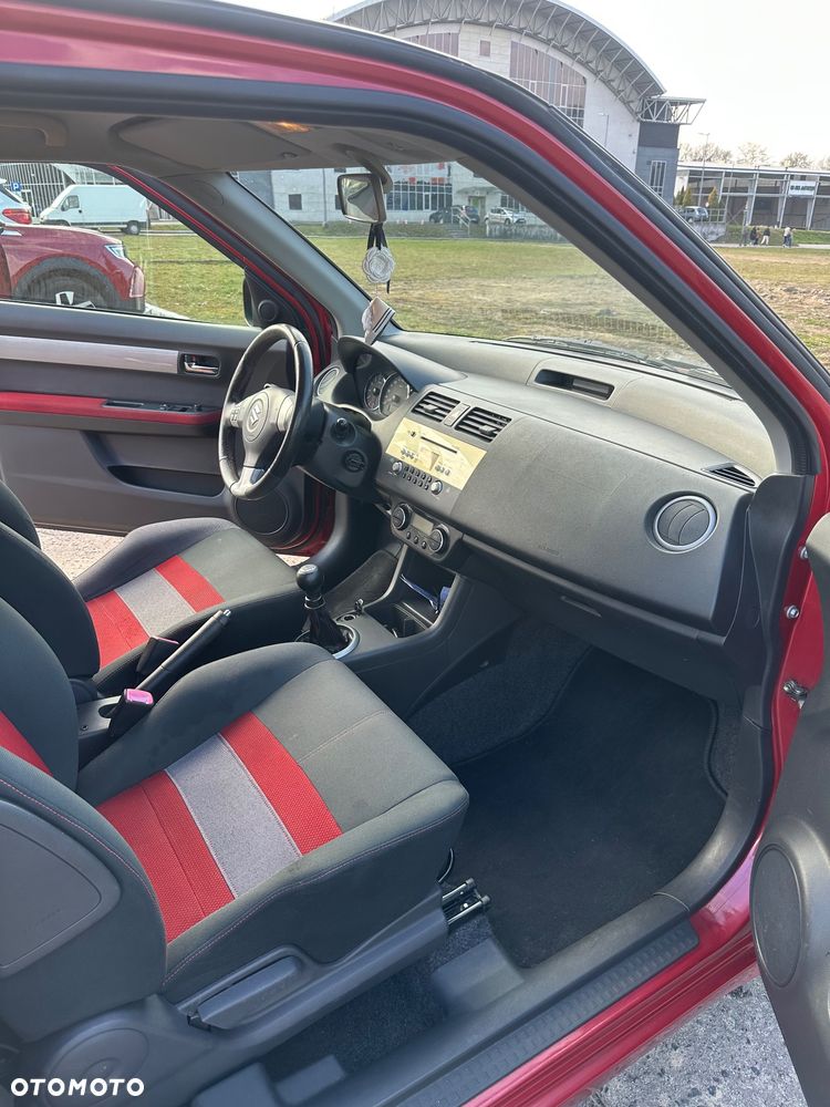 Suzuki Swift 1.6 Sport - 9