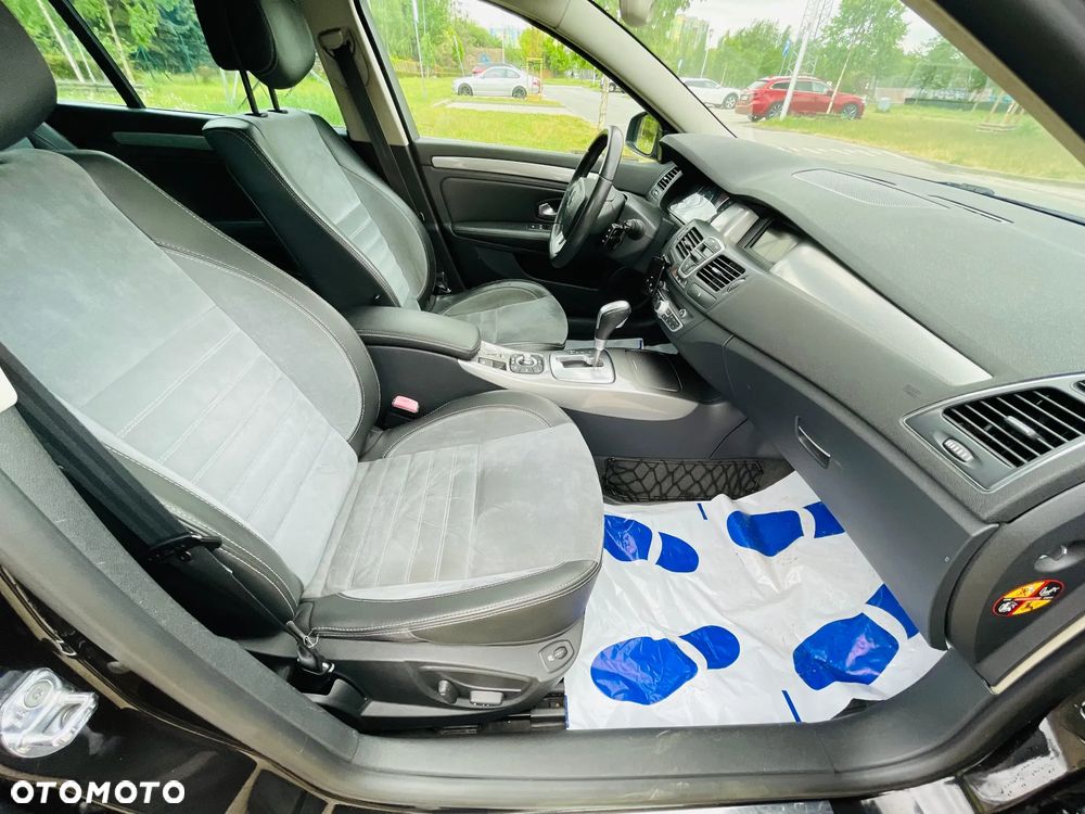 Renault Laguna dCi 175 FAP GT - 14