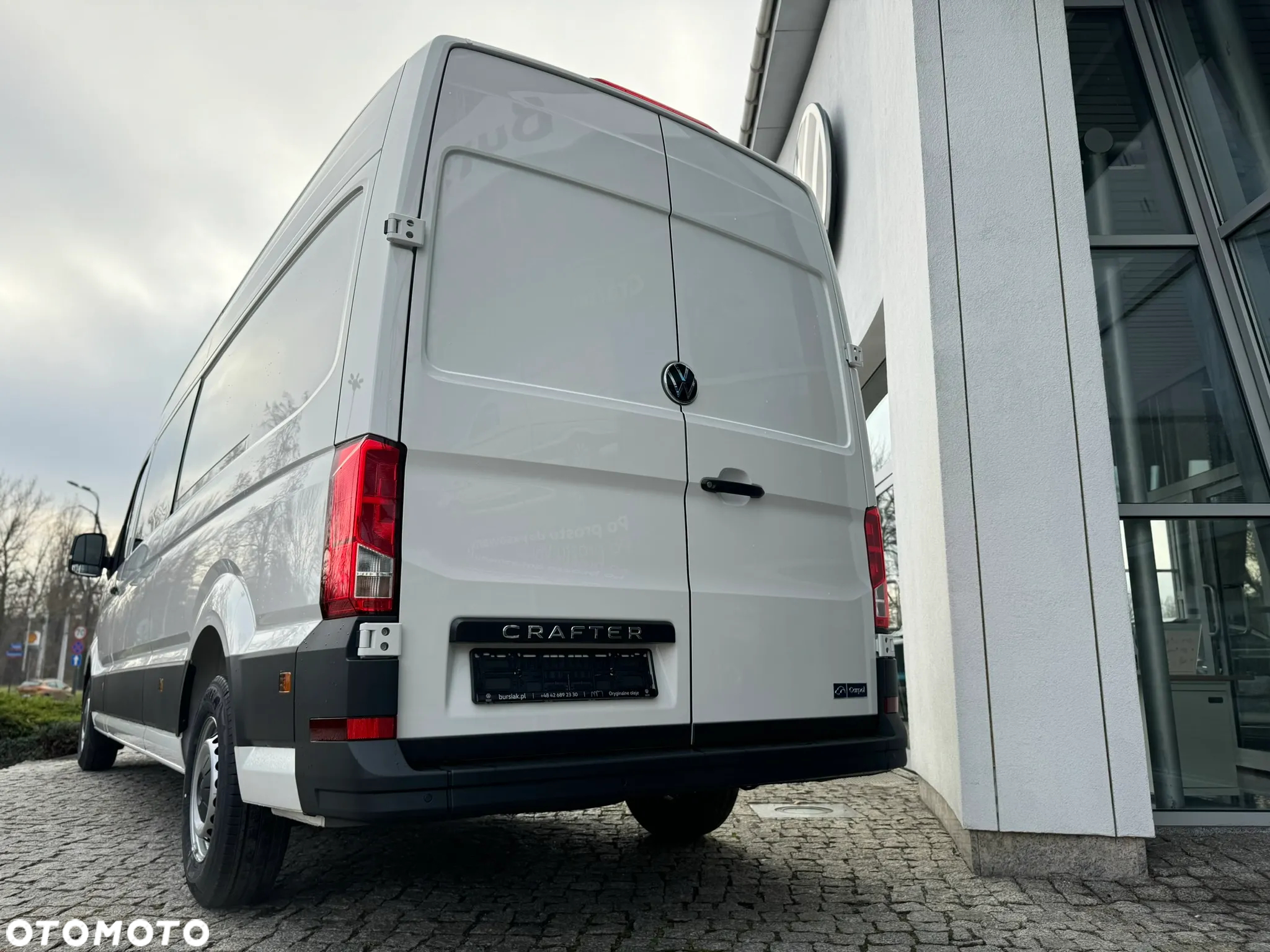Volkswagen Crafter Brygadówka 7 osób - 39