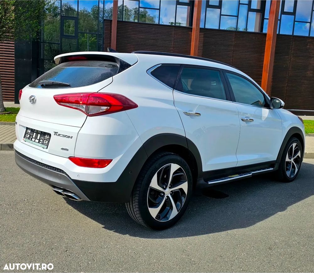 Hyundai Tucson 2.0 CRDI 4WD Automatik Premium - 7