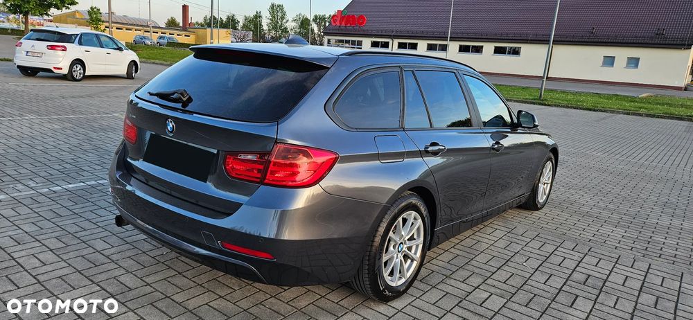 BMW Seria 3 316i Luxury Line - 4