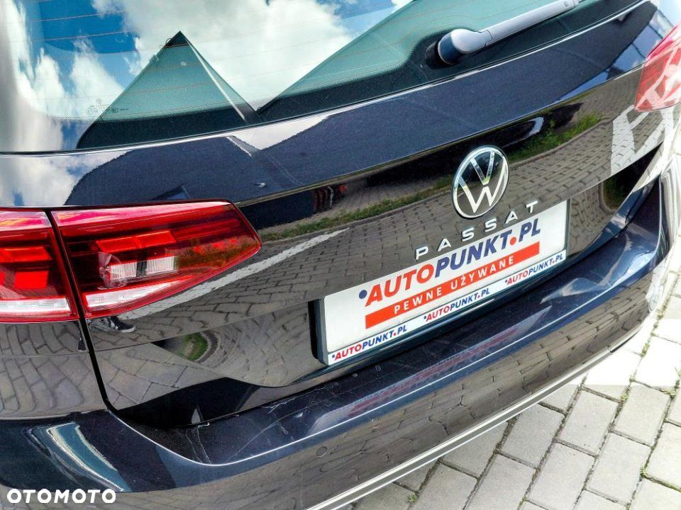 Volkswagen Passat - 8
