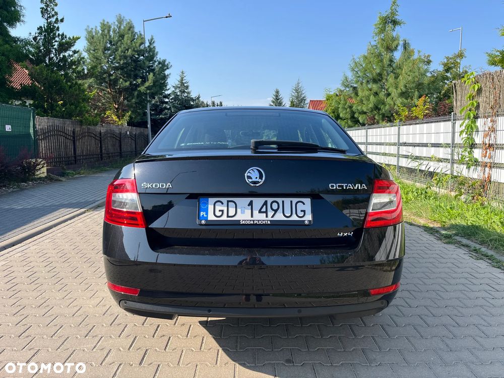Skoda Octavia 2.0 TDI SCR 4x4 Ambition DSG - 19