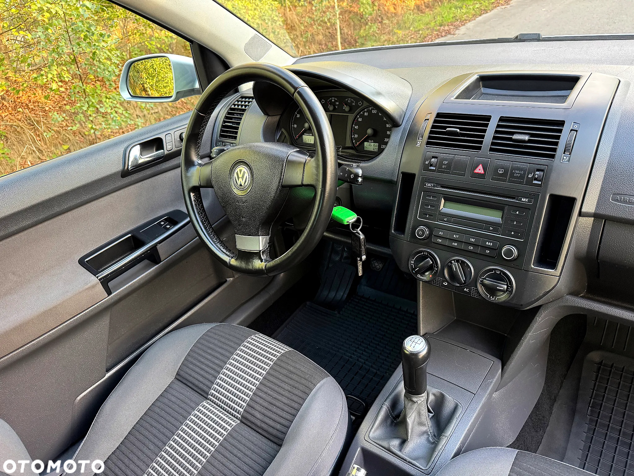 Volkswagen Polo 1.2 12V Comfortline - 10