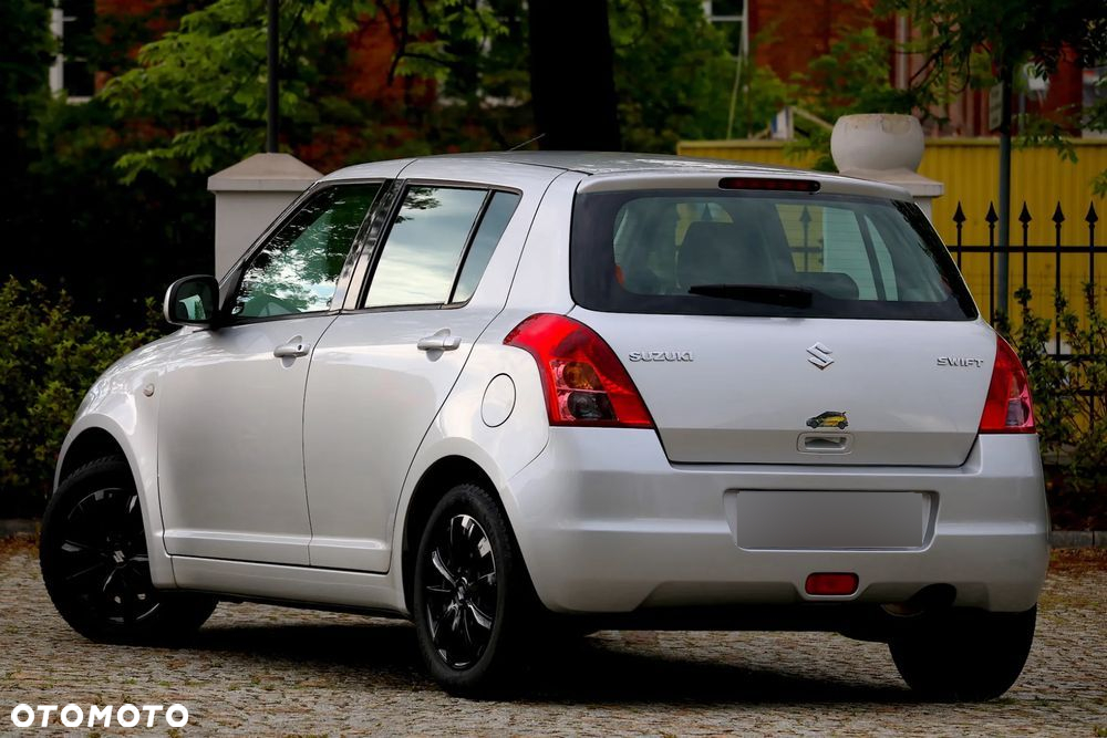 Suzuki Swift 1.3 Sunlight Edition - 24