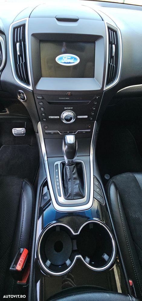 Ford Edge 2.0 TDCi Bi-Turbo 4x4 ST-LINE - 25