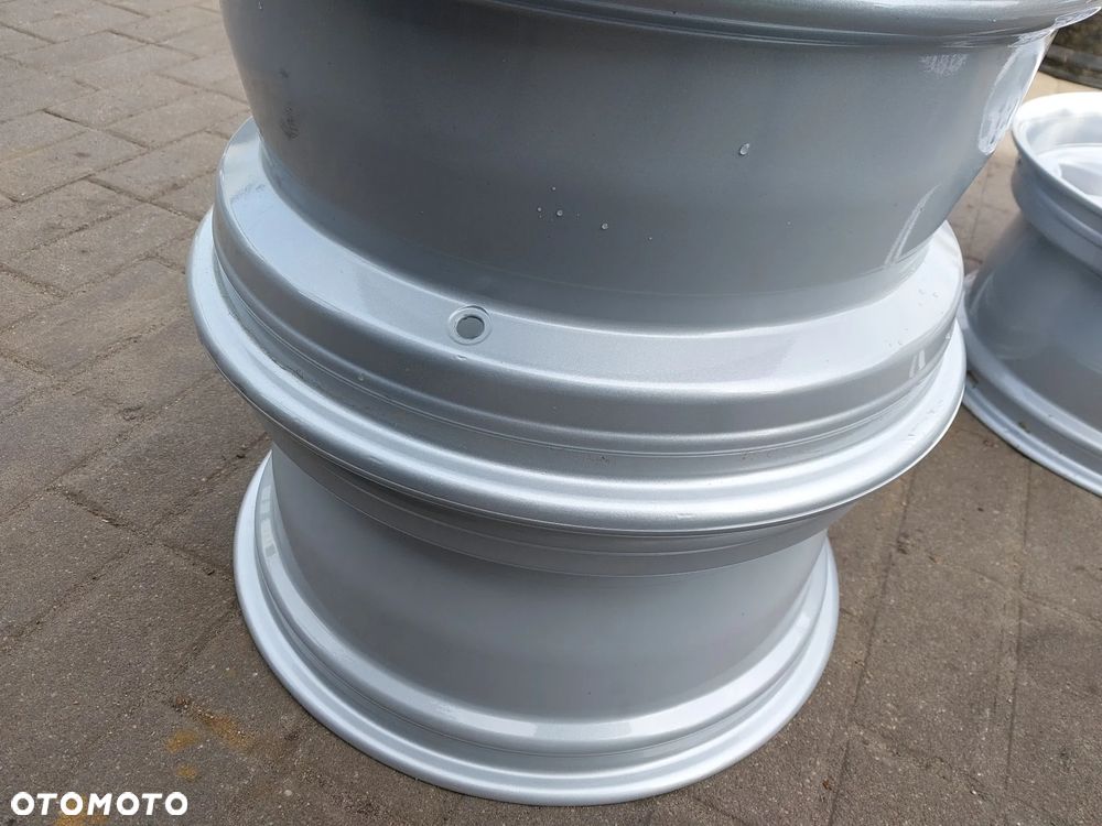 Felgi Ronal CENTRA 5x120 et13  BMW 5 E39 E34 7 E38 E32 8 E31, 17" 4x8,5" - 5