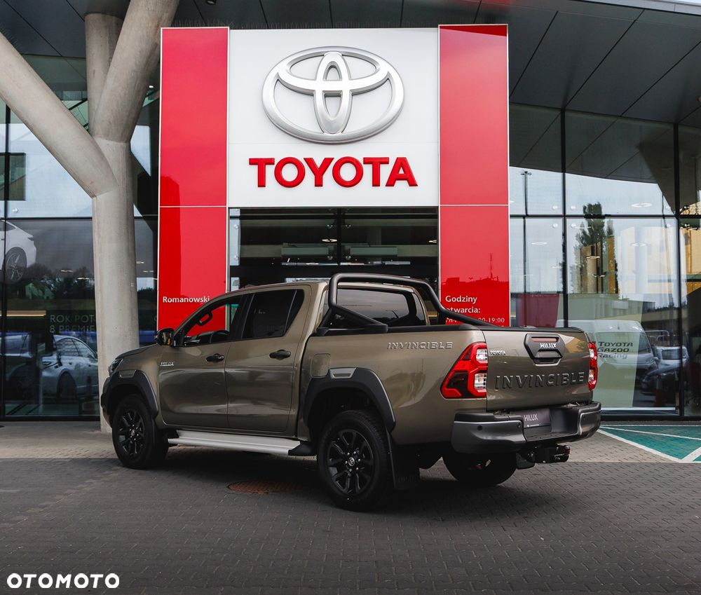 Toyota Hilux 2.8 D-4D Double Cab Invincible 4x4 - 9