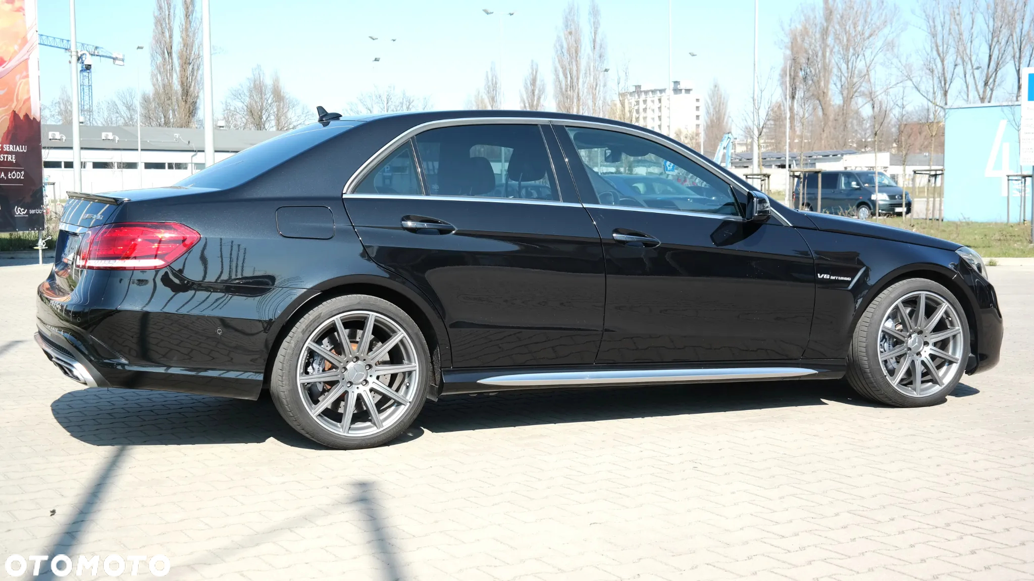 Mercedes-Benz Klasa E 63 AMG S 4-Matic - 30