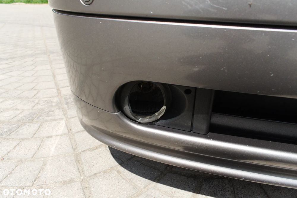 BMW Seria 5 - 25