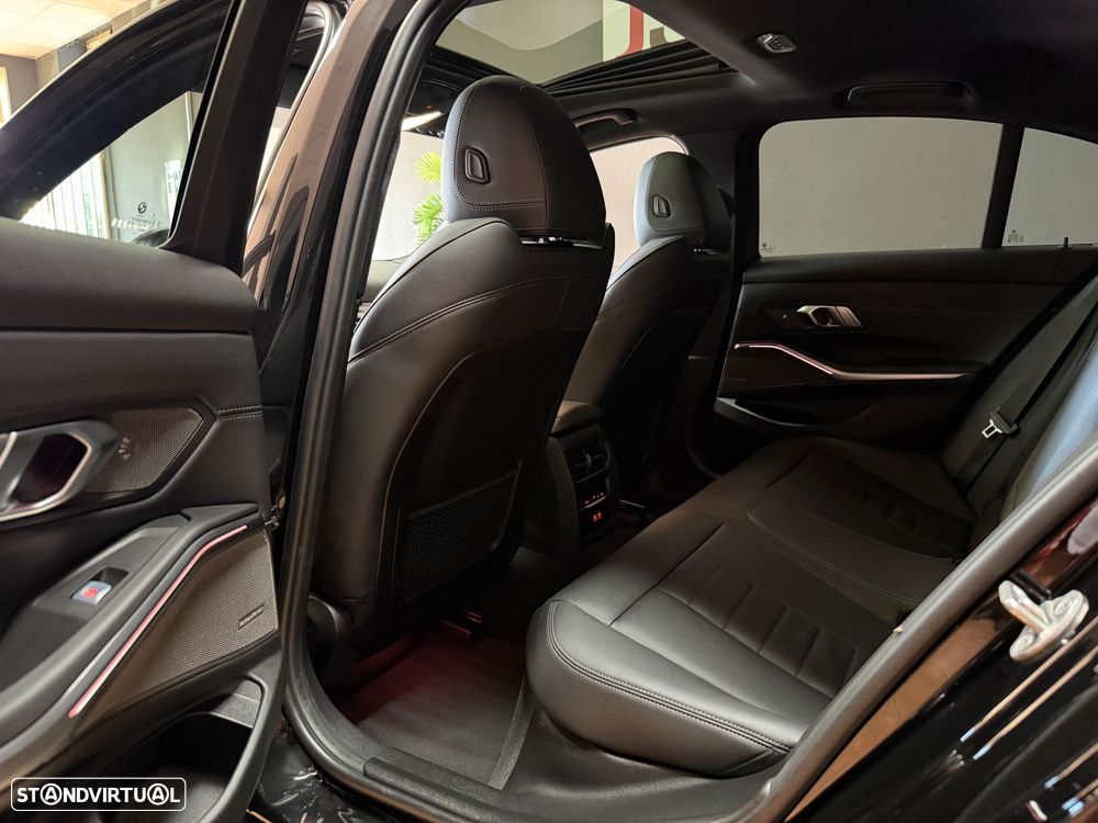 BMW 330 e Pack Desportivo M Auto - 21