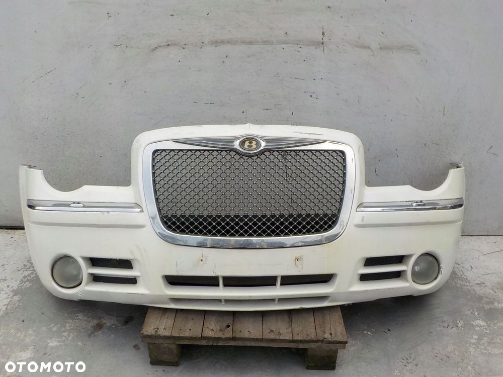 381 CHRYSLER 300 C ZDERZAK PRZÓD PRZEDNI - 1