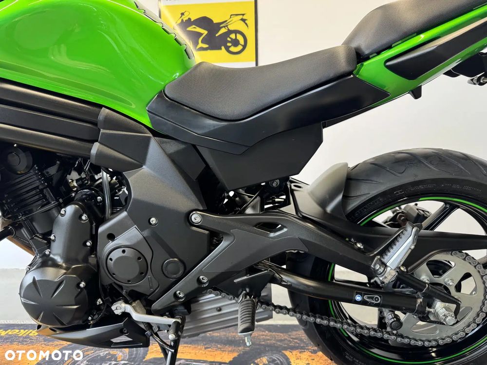 Kawasaki ER - 24