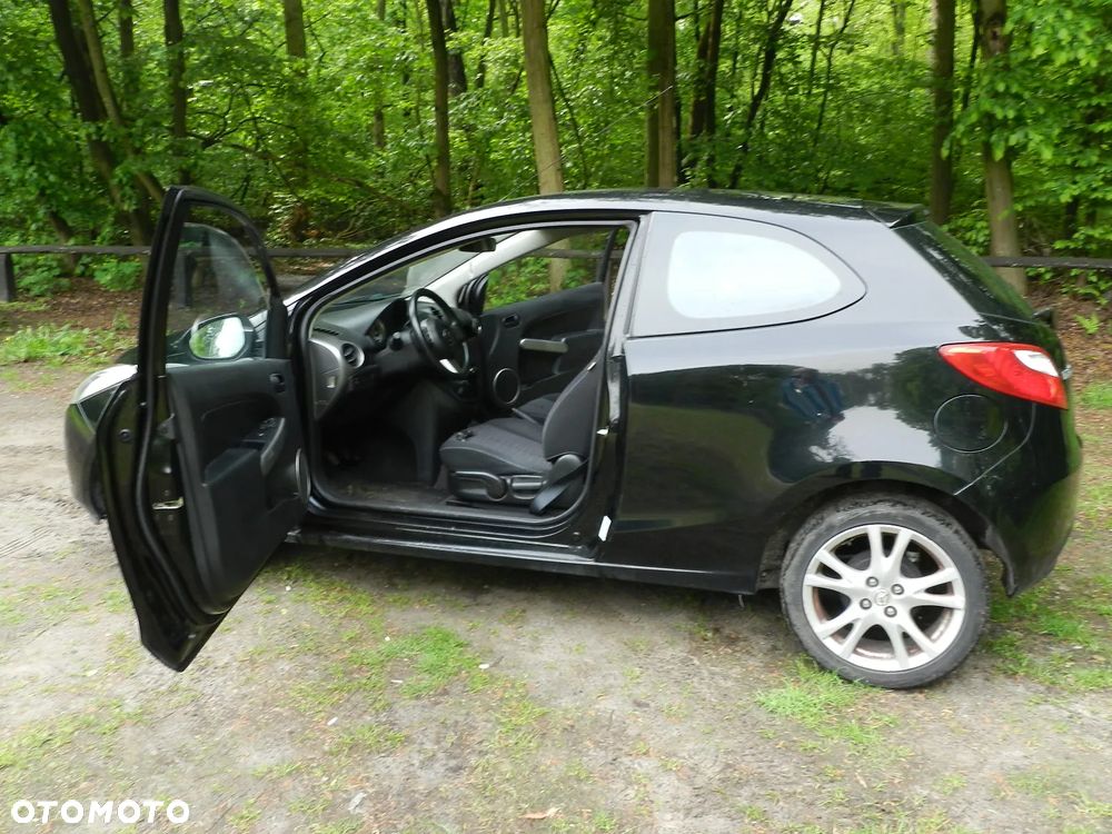 Mazda 2 - 6
