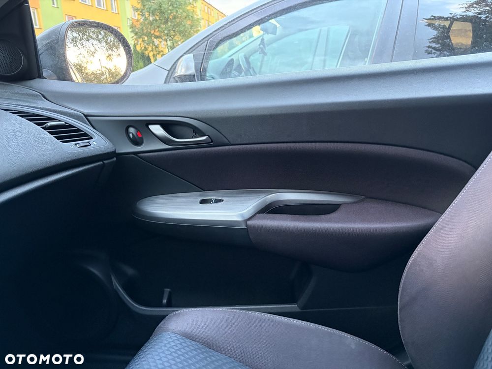 Honda Civic 1.4 Base / S - 18