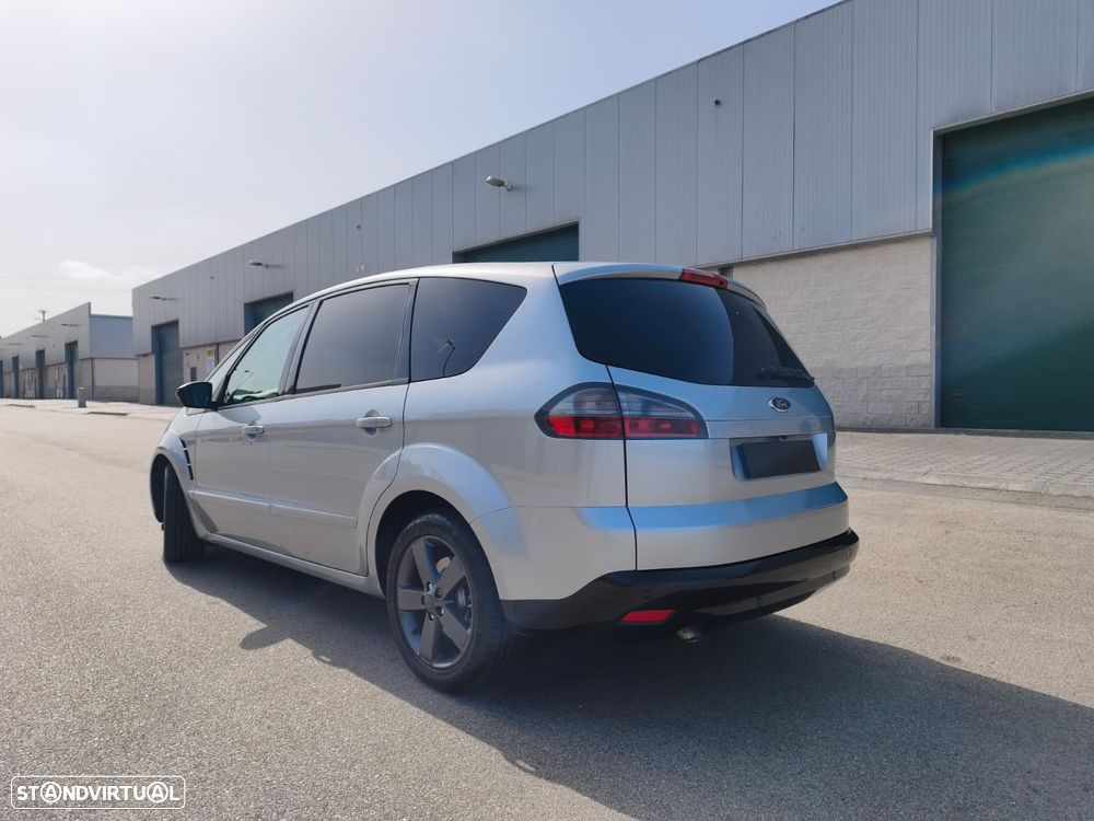 Ford S-Max 1.8 TDCi Titanium 7L - 17