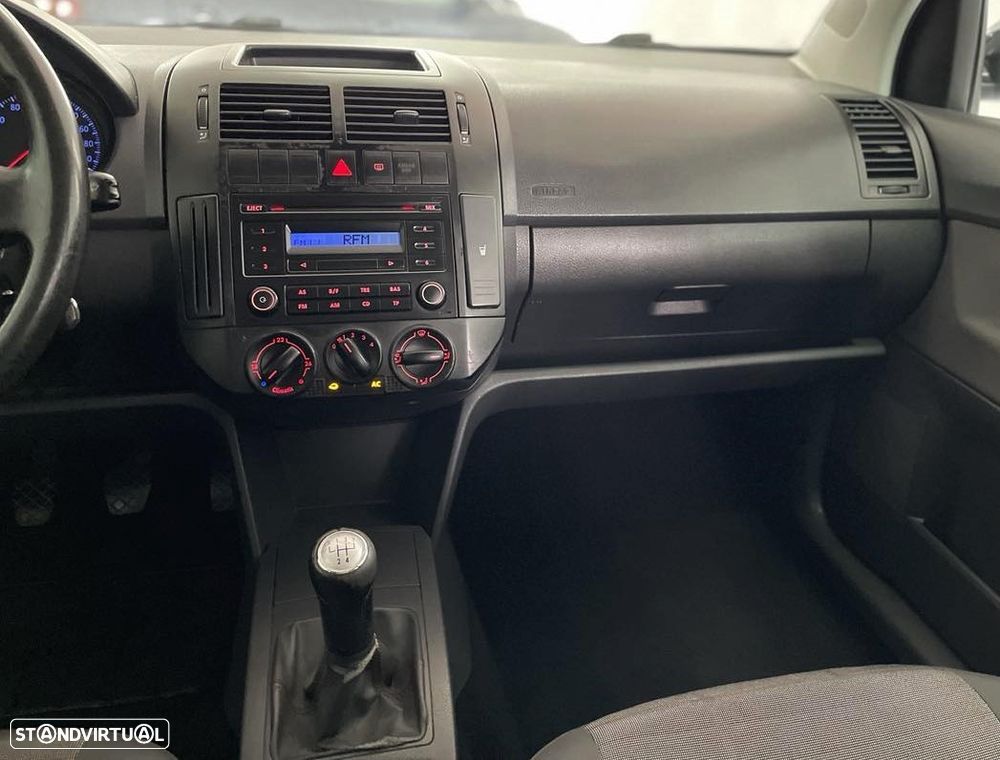 VW Polo 1.2 Confortline - 18